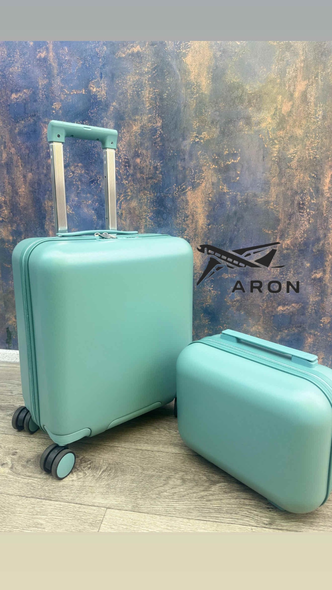 Чемодан ARON-006 ABS-пластик 40 л голубой