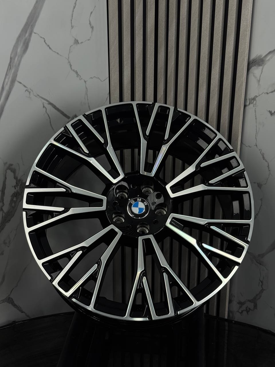 Top Grade BMW H3156F 9/10.5x20/5x112 D66.5 ET35.4 4 диска черный, серебристый
