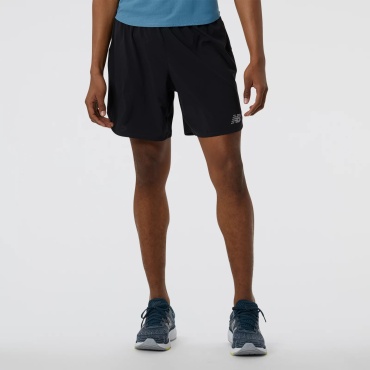 Спортивные шорты New Balance черный