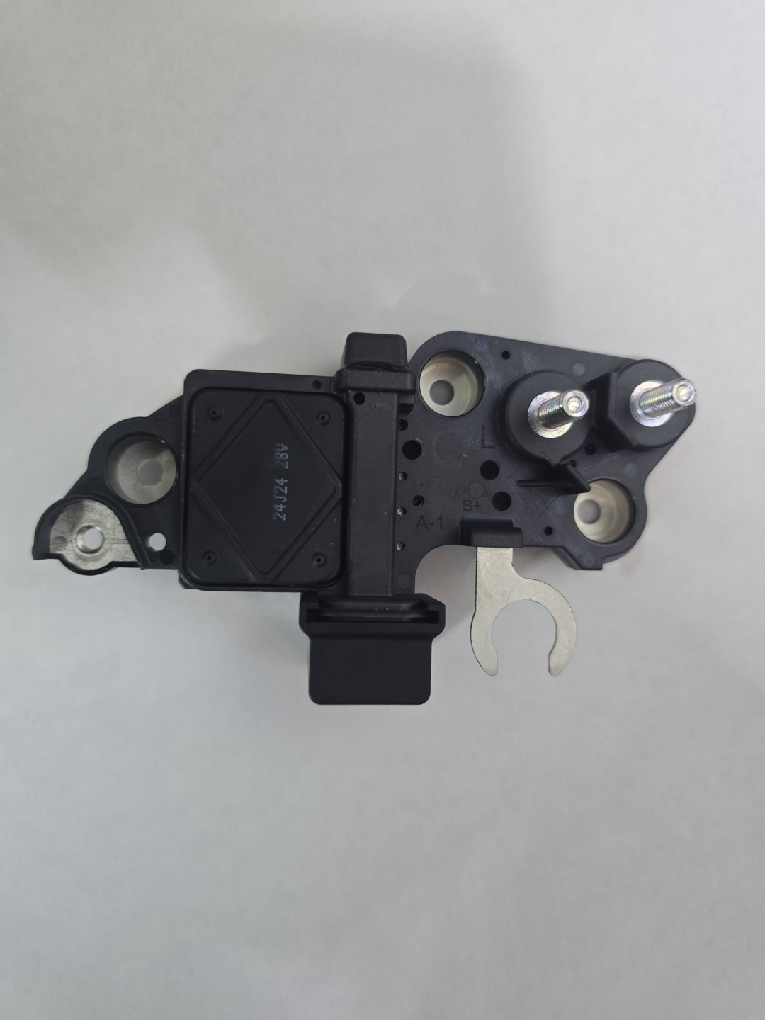 UTM регулятор напряжения генератора RP4167A