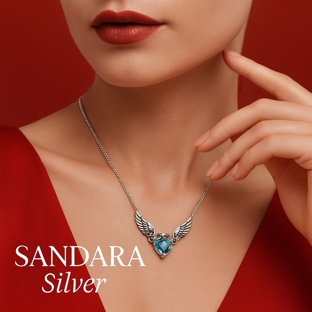 Колье SANDARA silver Колье с крыльями и сердцем 925 серебро длина 45 см вес 6 г серебро, сплав покрытый серебром 925, циркон
