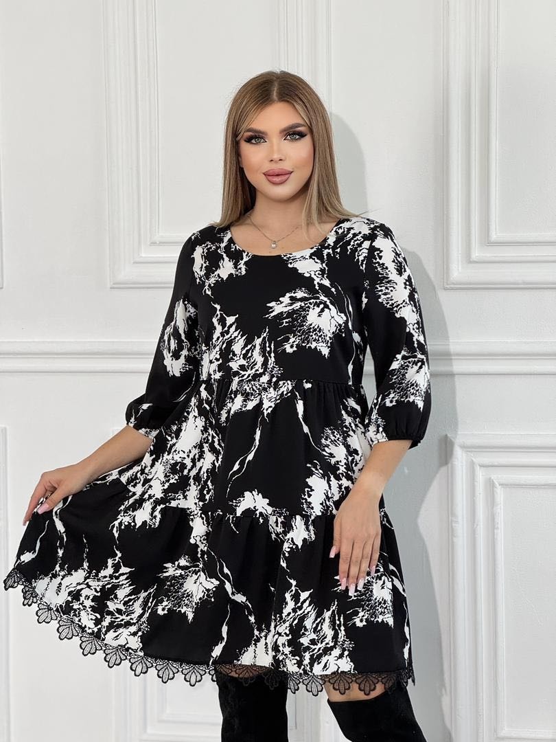 Повседневное платье WE LIKE черный, белый