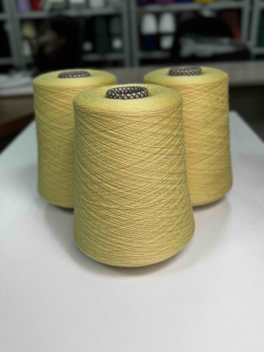 Бобина Cariaggi Wind Мимоза 2700 м 400 г