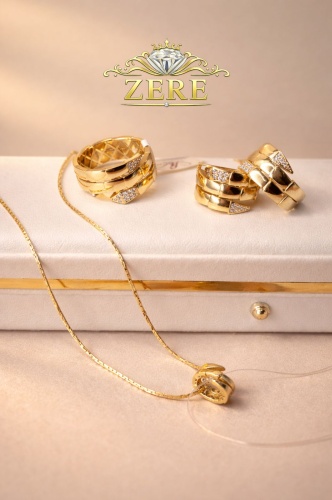 ZERE 210107 вес 16.8 г золото, фианит