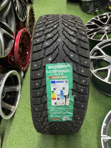 Landspider ARCTICTRAXX 275/60 R20 116 T с шипами