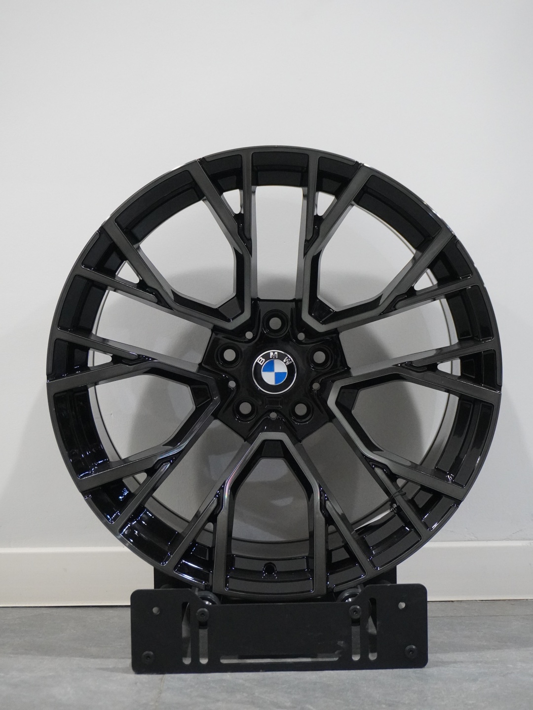 PDW TURONE 10.5x20/5x112 D66.5 ET35 4 диска черный, серебристый