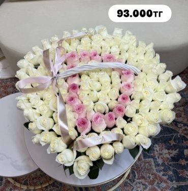 Ayka магазин 101 штук роза с буквой корзине