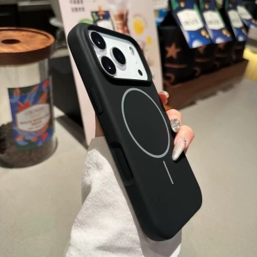 Чехол MORE для Apple iPhone 17 Pro черный
