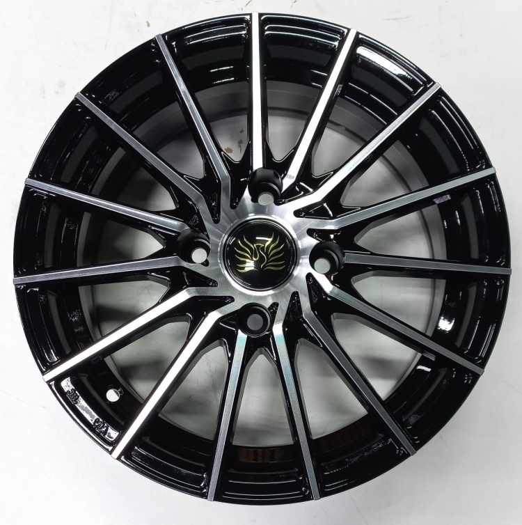 RNO 2818aaa 6.5x15/4x114.3 D67.1 ET35 4 диска черный, серебристый