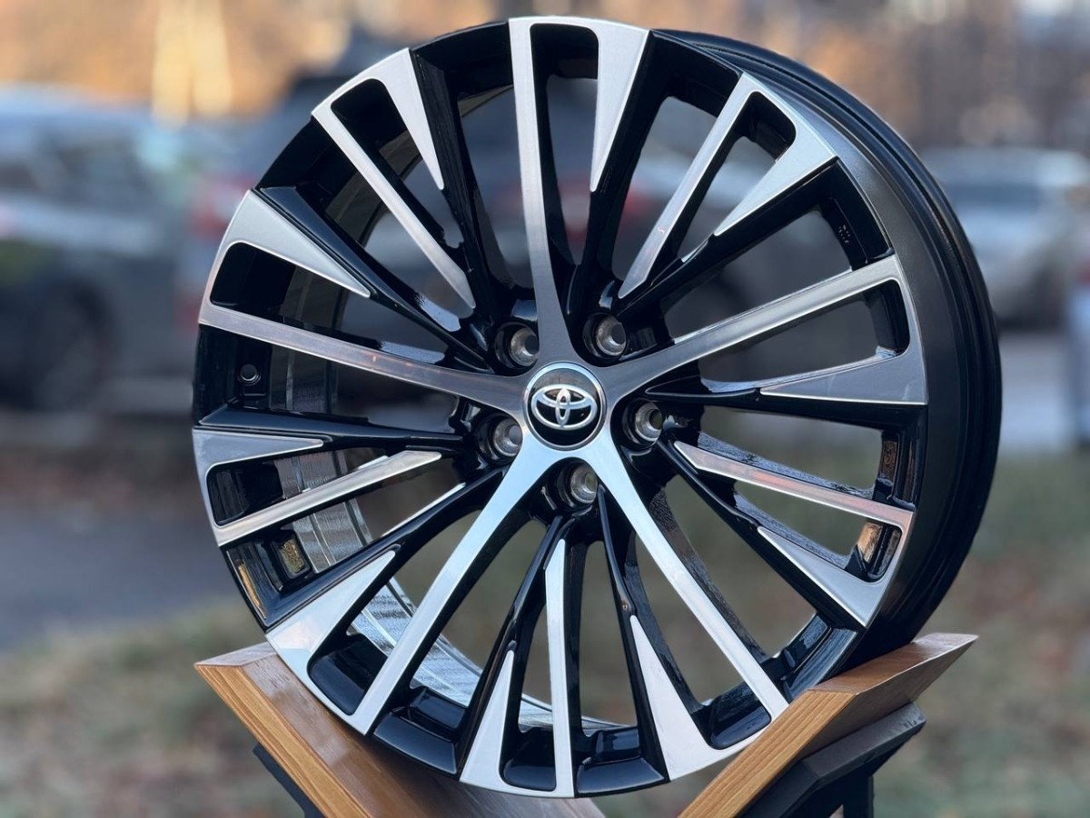 Toyota-h952f_4 8x20/5x114.3 D60.1 ET30 4 диска черный, серебристый, графит