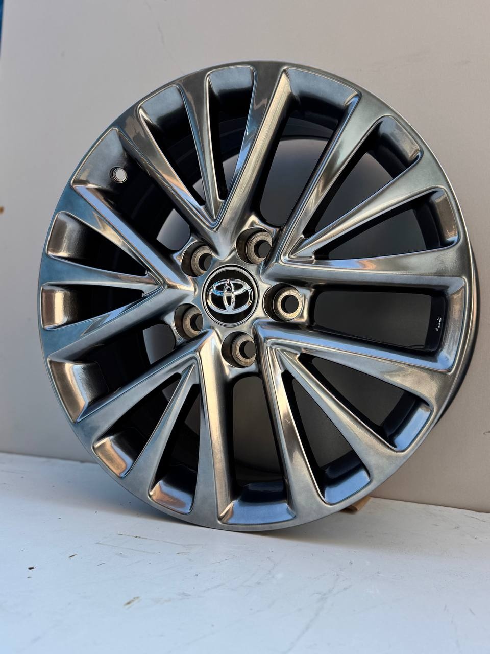Top Grade Toyota H524F 7x17/5x114.3 D60.1 ET45 4 диска графит