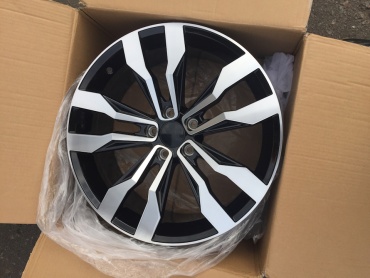 Rainbow Volkswagen 21 8.5x19/5x112 D57.1 ET43 4 диска черный, серебристый