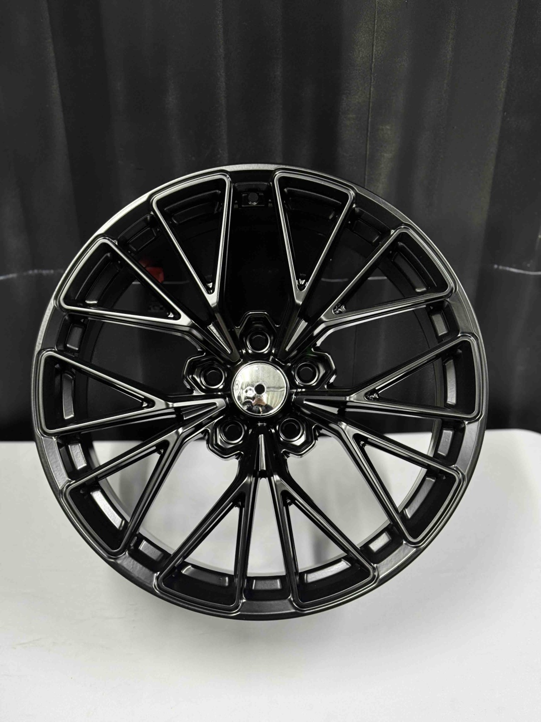 Top Grade Diski086157 8x18/5x114.3 D67.1 ET35 4 диска черный матовый