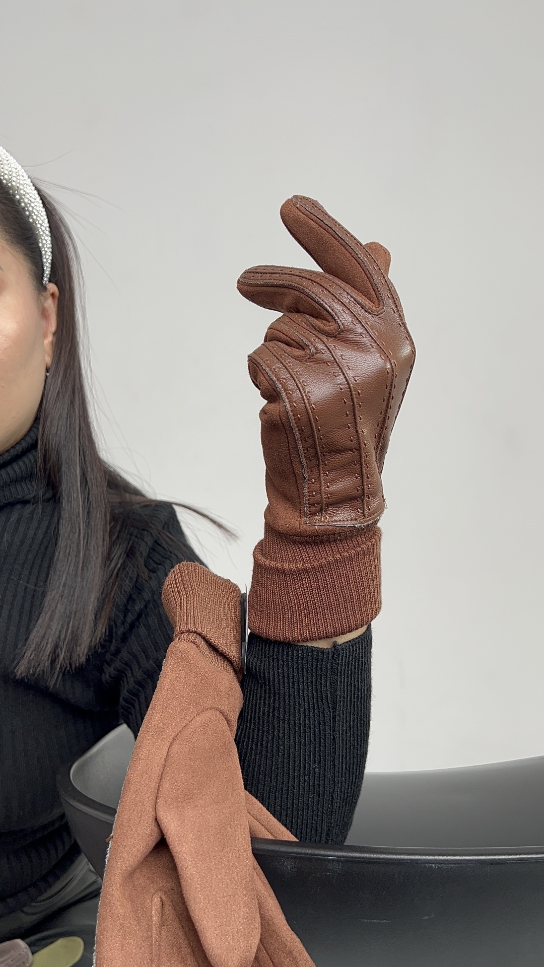 Перчатки Leather Country размер универсальный шоколадный