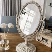 Qnix зеркало настольное косметическое 30х19