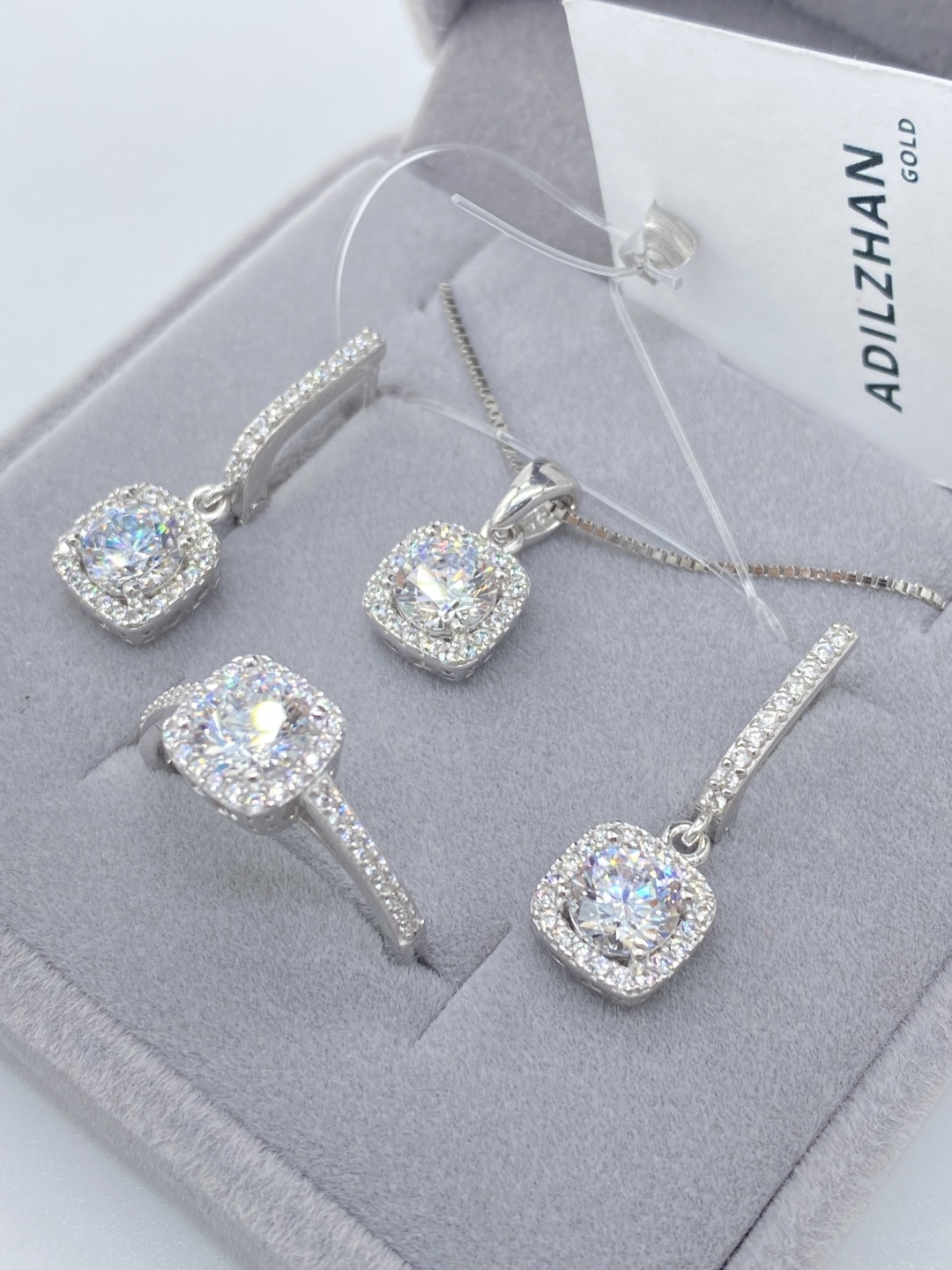 ADILZHAN GOLD 0000kh463 вес 10 г серебро, муассанит