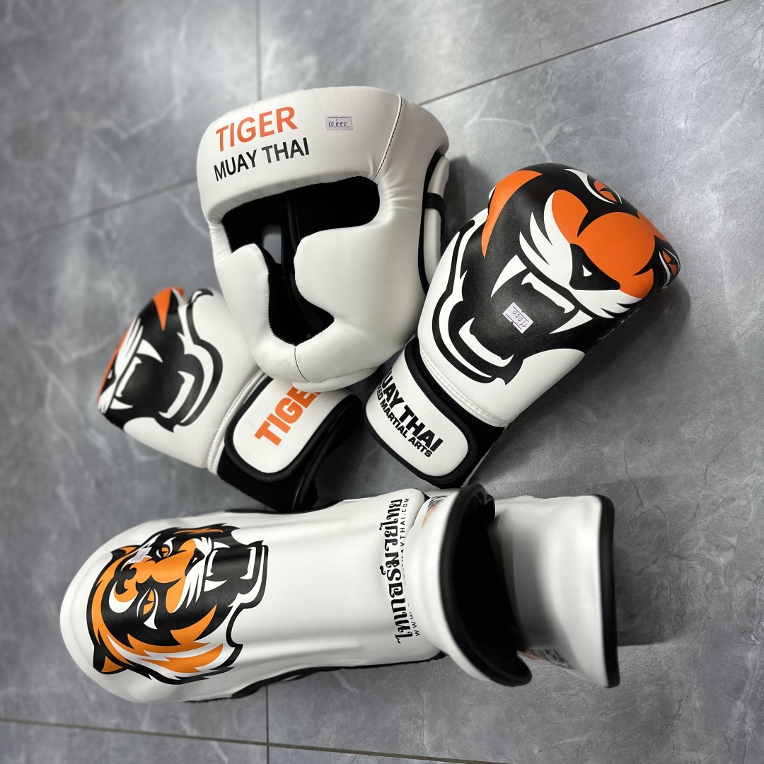 Набор спортивной защиты TIGER 020292982288 белый S, M, L, XL