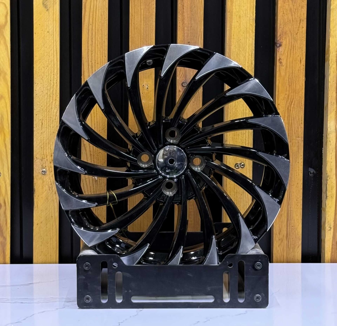 AvtoStyle 1220 6.5x16/4x100 D67.1 ET35 4 диска черный, серебристый