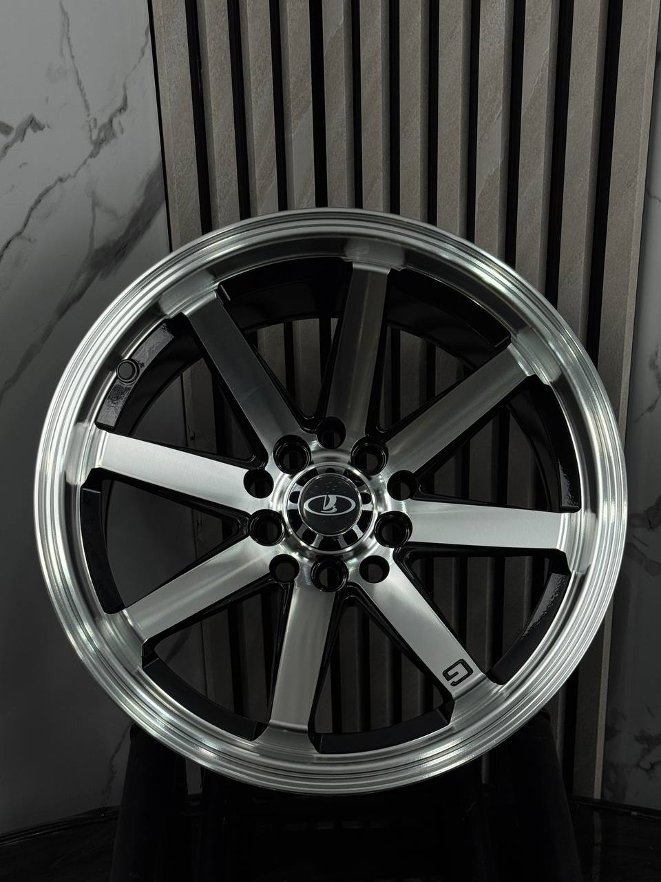 Top Grade T/G RHX1140 8.25x15/10x100/114.3 D73.1 ET0 4 диска графит