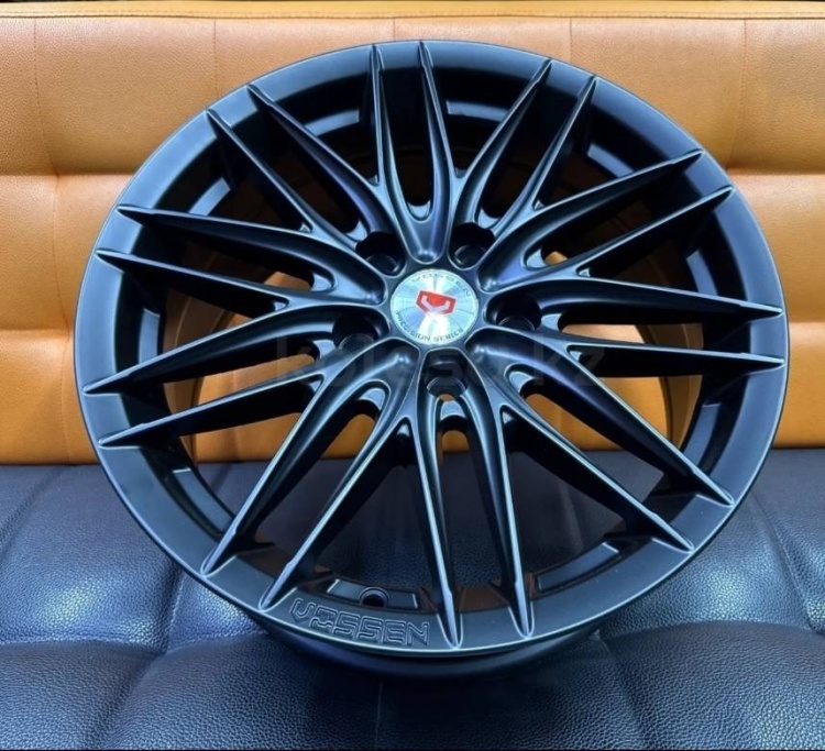 Top Grade Volkswagen 435 7x16/5x100 D57.1 ET35 4 диска черный