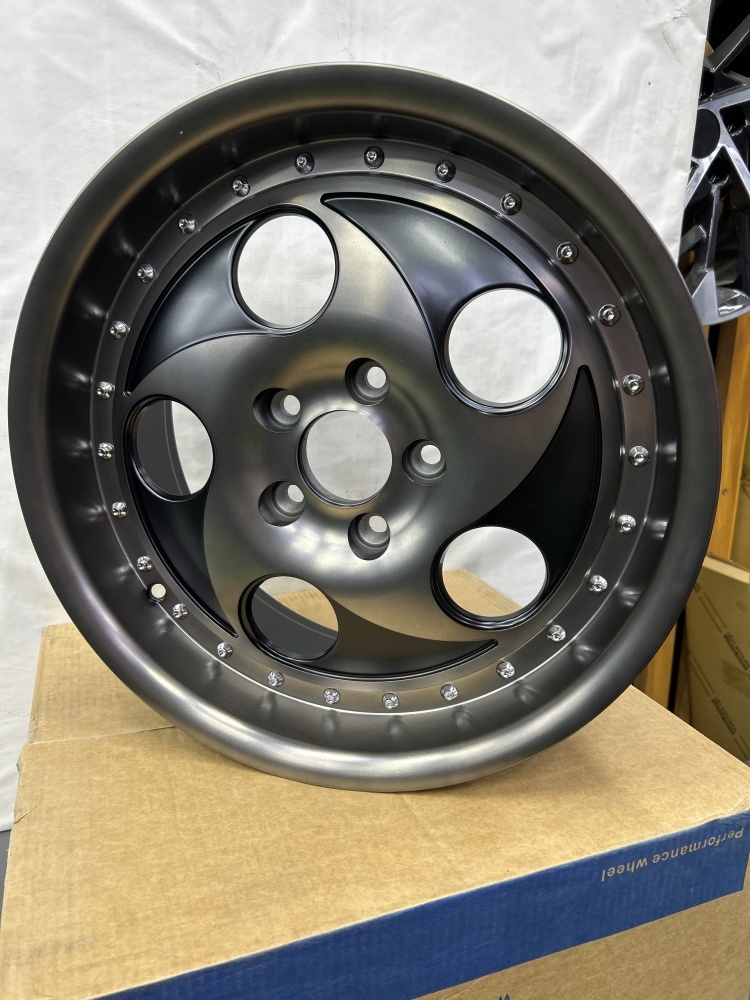 Rainbow Dance 472AA 7.5x17/5x114.3 D73.1 ET35 4 диска черный, бронзовый