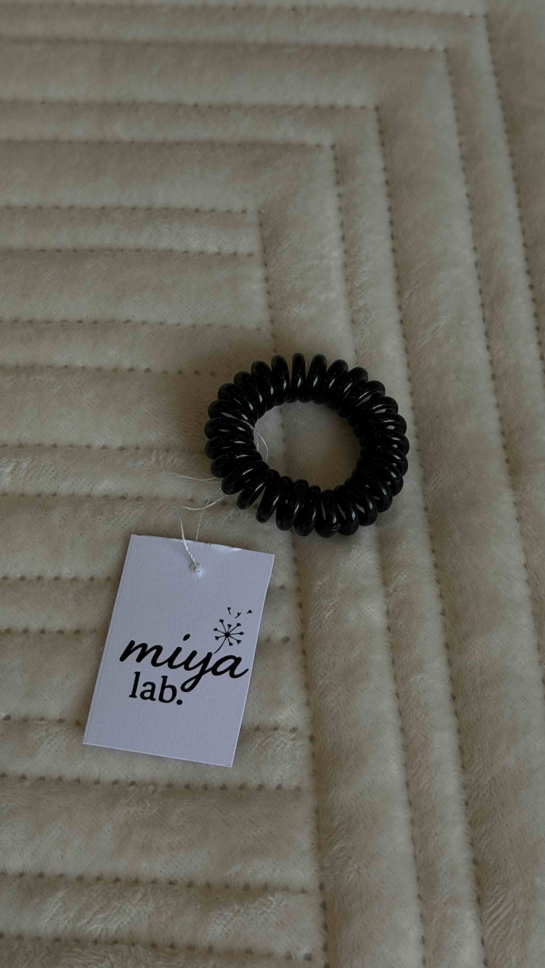 Miya lab. резинка 1 шт, черный