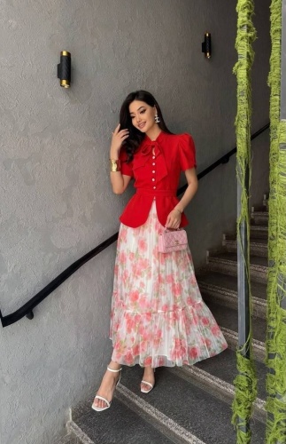 Костюм вечерний AYARA collection красный