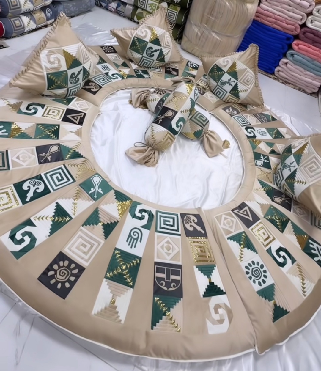 AZHAR INTERIOR комплект корпе с подушками 150x80, вата, бежевый