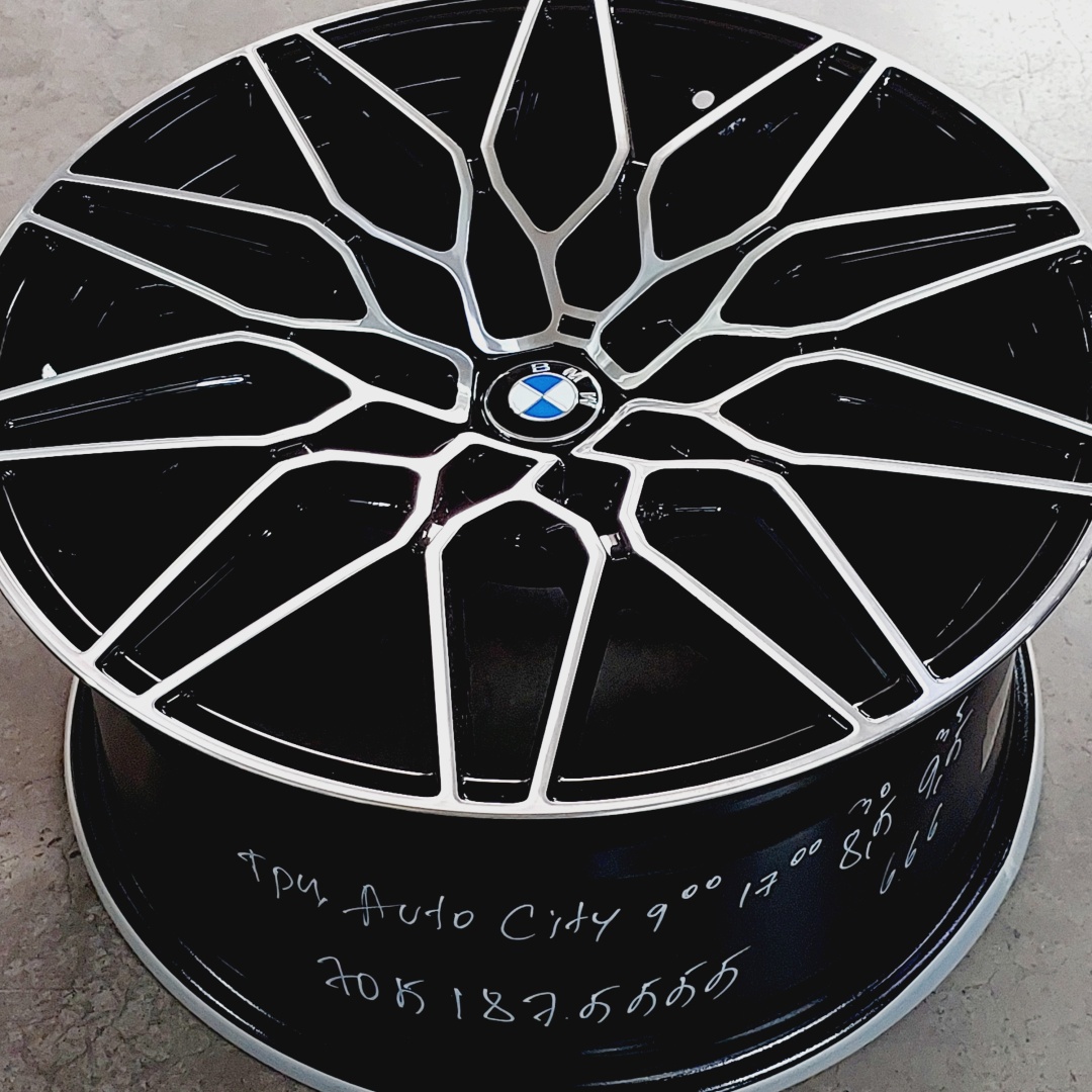 Black Series DIAMOND 8.5/9.5x19/5x112 D66.6 ET30.35 4 диска черный, серебристый
