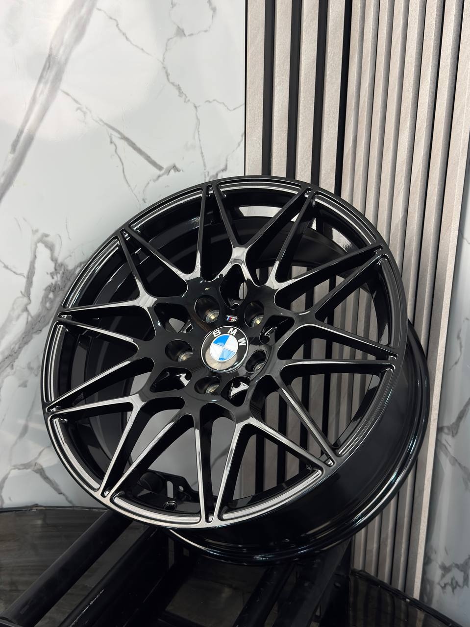 Top Grade BMW H3184F 8/9x18/5x120 D72.56 ET30 4 диска черный