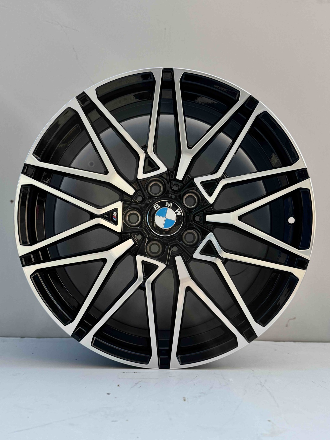 Top Grade h996ff 8.5/9.5x19/5x112 D72.6 ET30 4 диска черный, серебристый