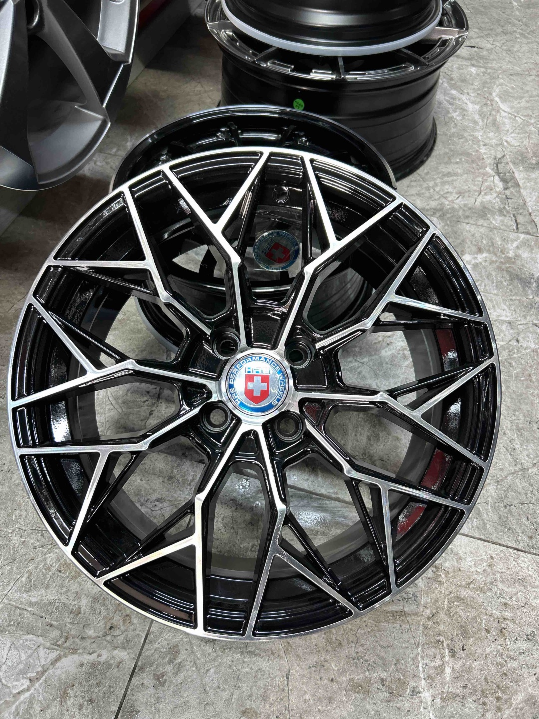 LKN Lkn1911 7x16/4x100 D67.1 ET35 4 диска черный, серебристый