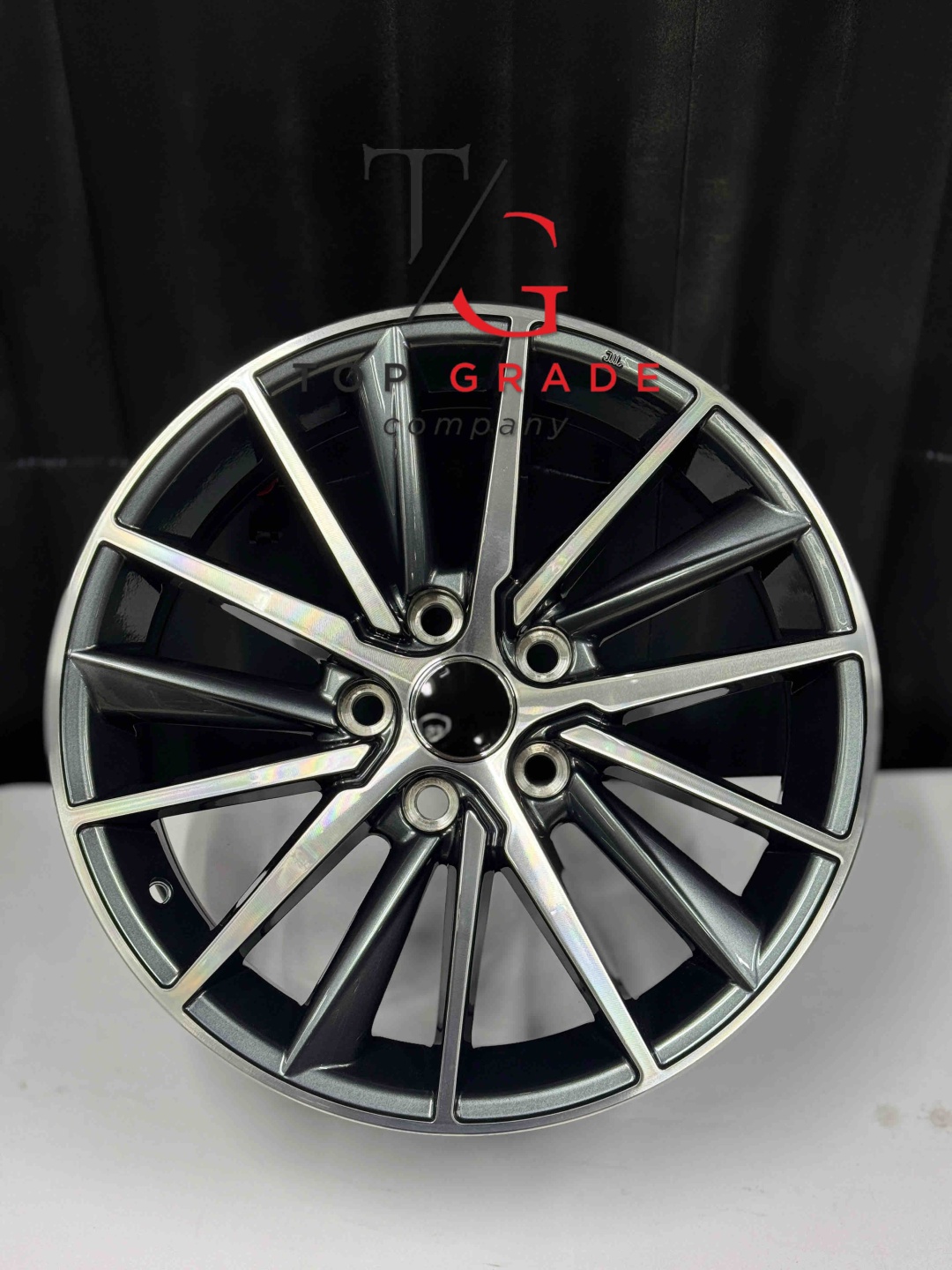 Top Grade Diski0191 7.5x17/5x114.3 D60.1 ET45 4 диска серебристый, графит