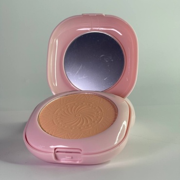 Ushas Компактная пудра и крем-консилер 2 в 1/Natural Pressed Powder & Concealer Cream 2 in 1/05 консилер 05