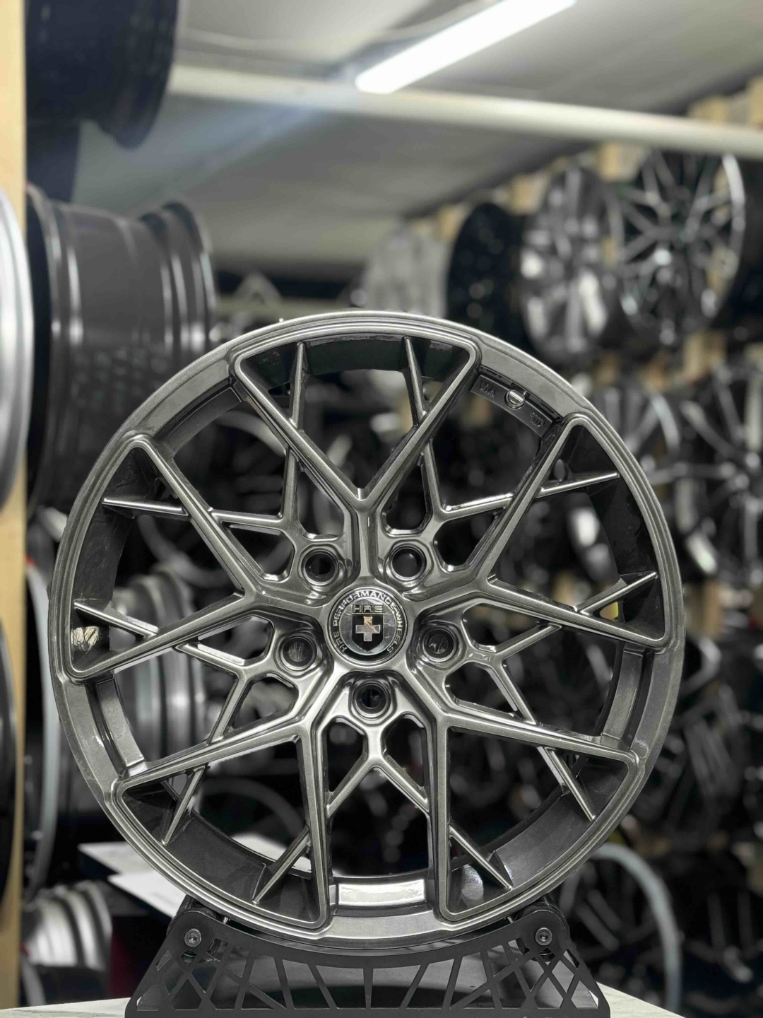 Wheels 1311 7.5x17/5x114.3 D67.1 ET35 4 диска графит