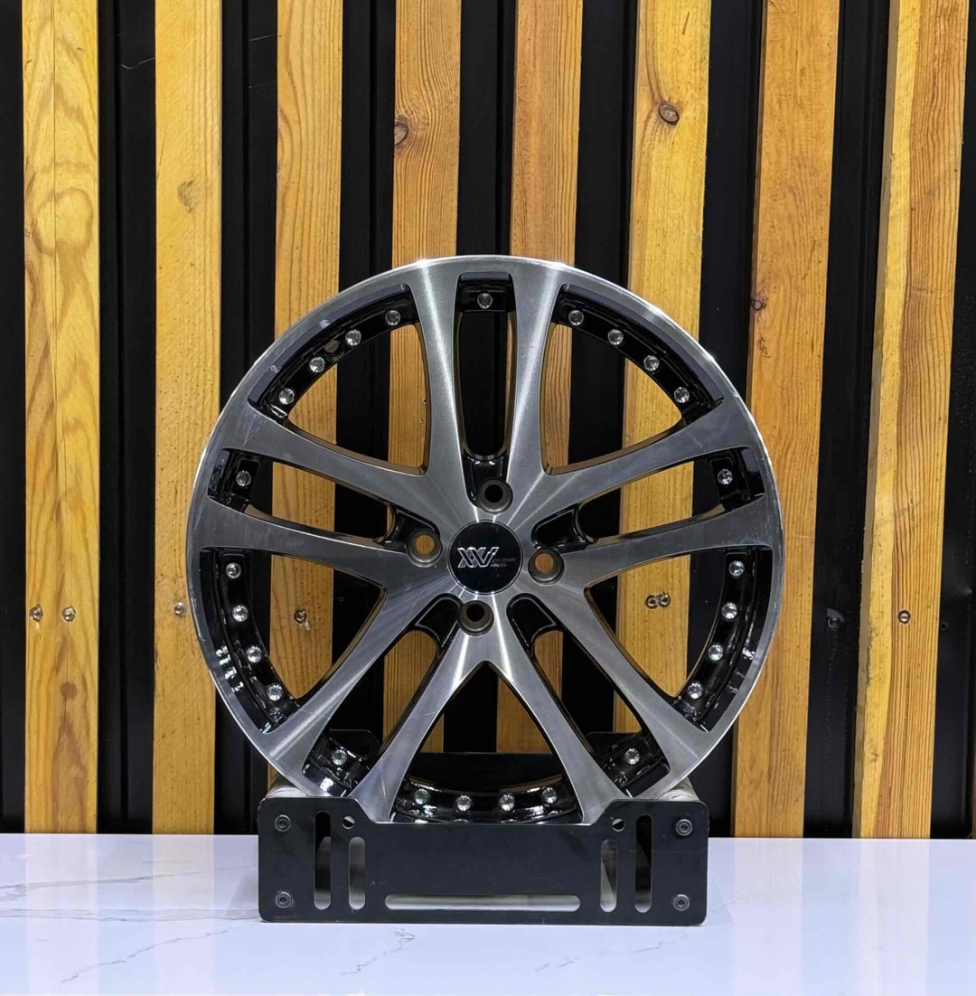 AvtoStyle 1133 7x17/4x98 D58.6 ET35 4 диска черный, серебристый