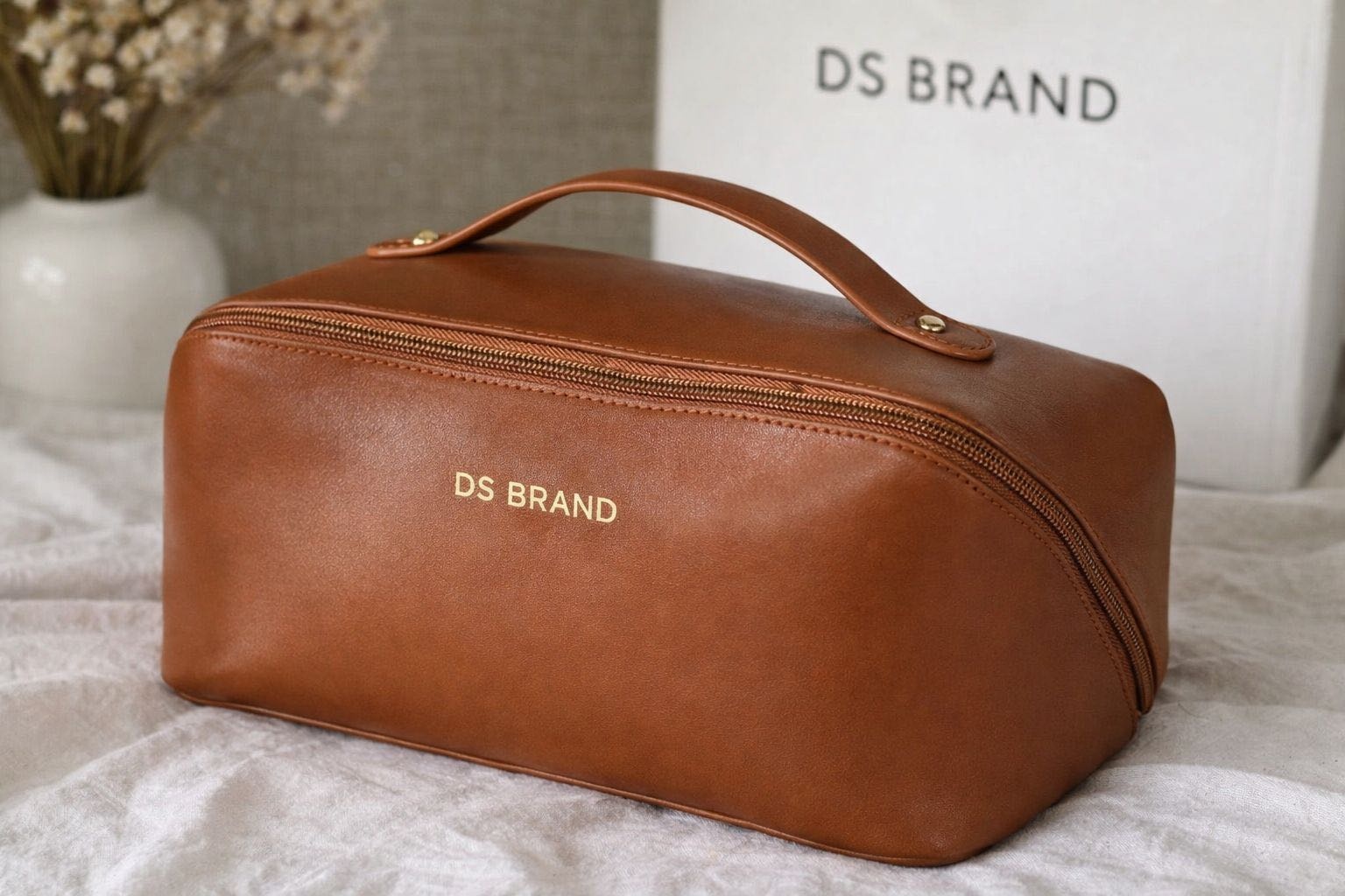 DS Brand косметичка искусственная кожа коричневый 11X23.5 см