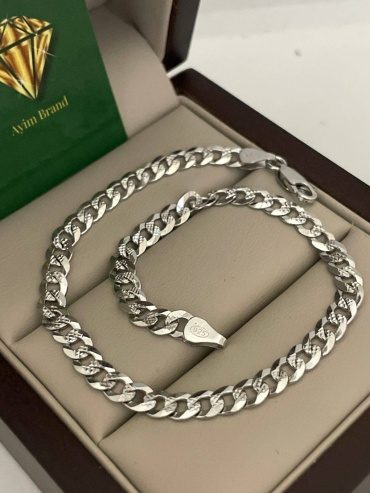 Ayim Brand JJA длина 21 см, вес 4.85 г серебро, плетение панцирное