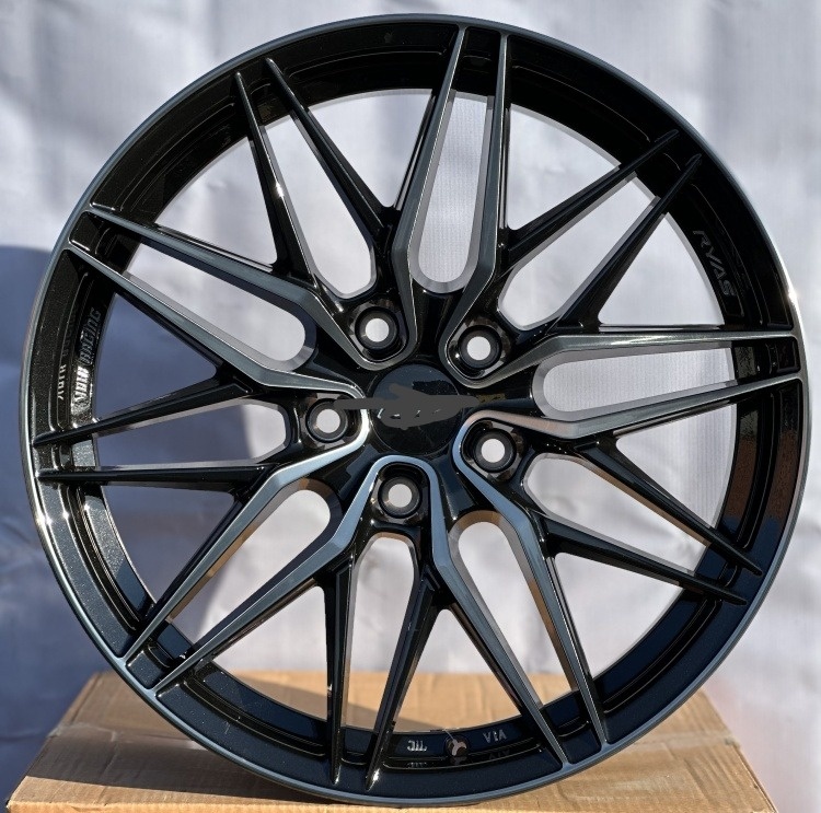 Rainbow UFL18 8.5x19/5x108 D65.1 ET35 4 диска черный, серебристый