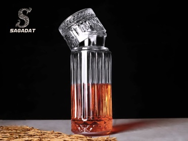 Бутылка SAGADAT 1 л прозрачный, крышка-стакан, стекло