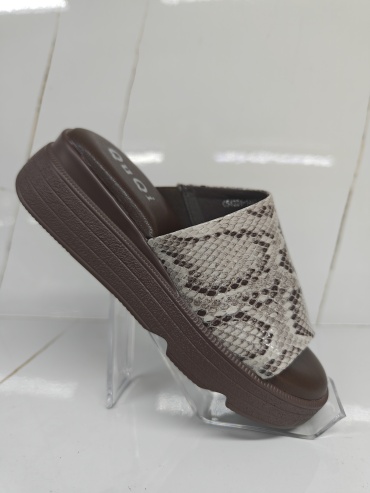 Сабо QuQi Shoes коричневый, серый