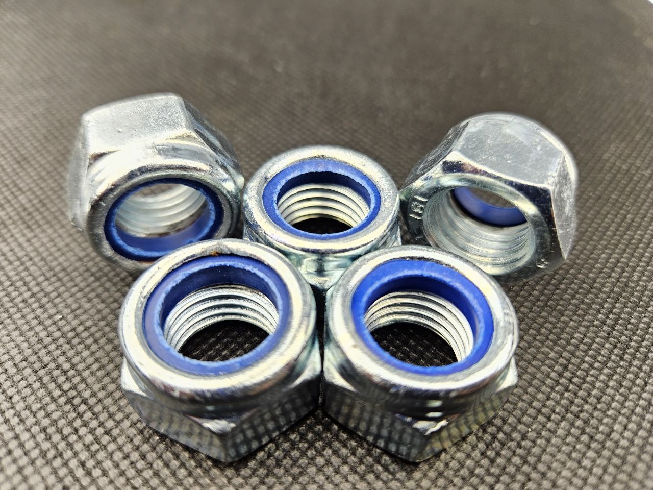 KAZKREP самоконтрящаяся M10 1 шт