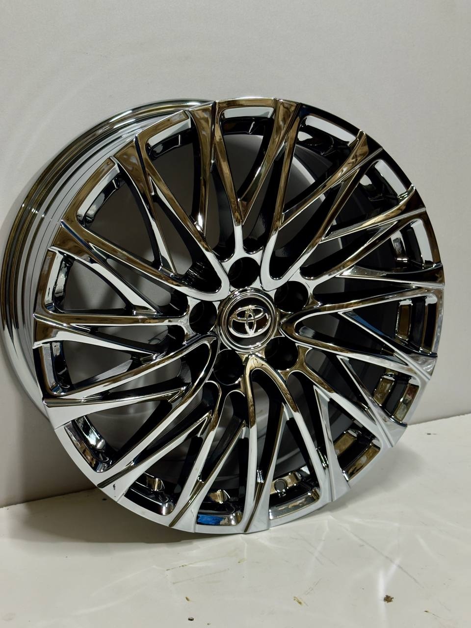 Top Grade Toyota H3103F 7.5x17/5x114.3 D60.1 ET35 4 диска хром