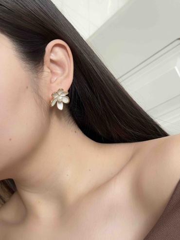 Серьги ACCESSORIZE Серьги нержавеющая сталь, жемчуг