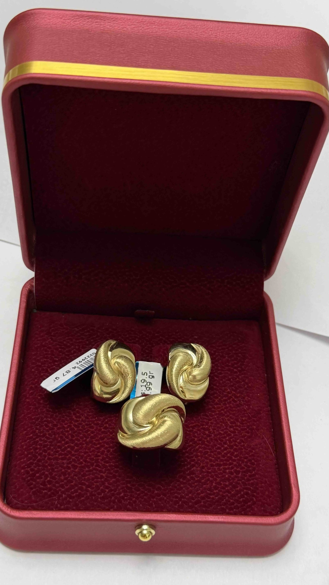 Italy Gold YZ0429595 вес 7.86 г золото, без вставок