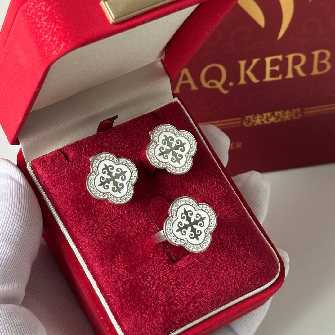 AQ.KERBEZ AQ-GUL18 вес 10.6 г серебро, фианит