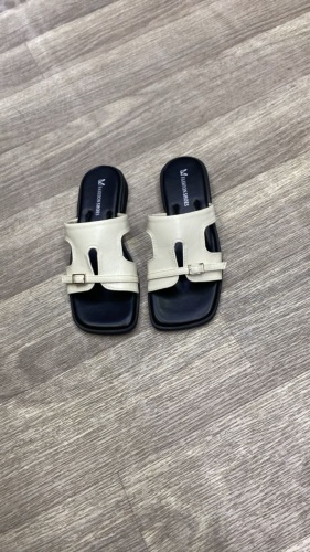 Шлепанцы FASHION белый