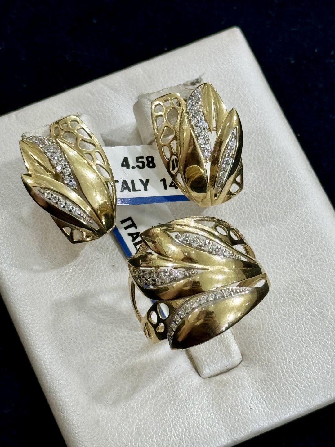 Italy Gold К458317195 вес 7.7 г золото, без вставок