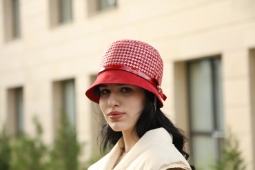 Шляпа Sara Hats размер универсальный, белый, красный