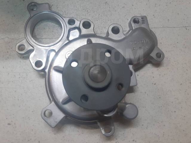 Насос Toyota 1610039555